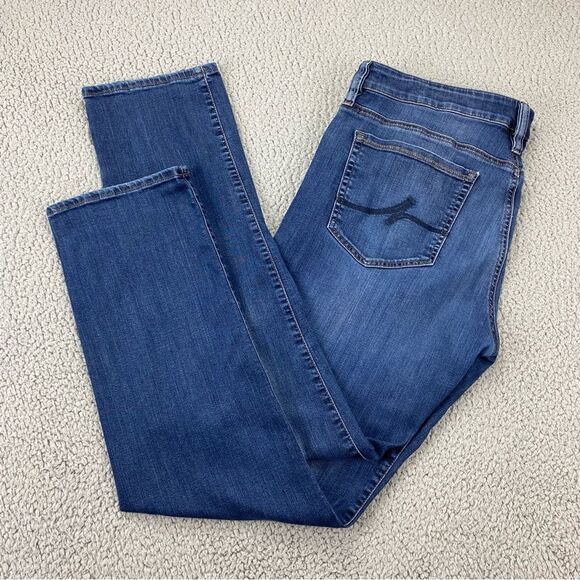 34 Heritage Men's Courage Mid-Rise Straight Jeans  |   Size:  36 - Picture 6 of 15